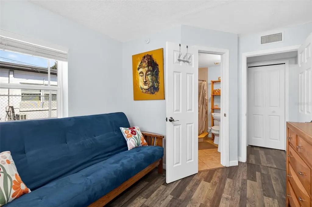 1943 Cloverlawn Avenue Orlando FL 32806