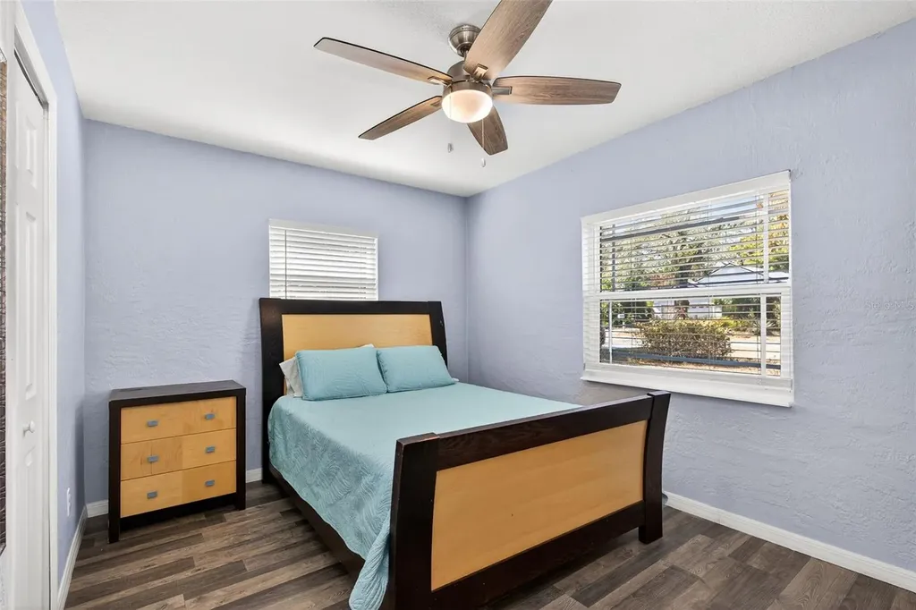 1943 Cloverlawn Avenue Orlando FL 32806