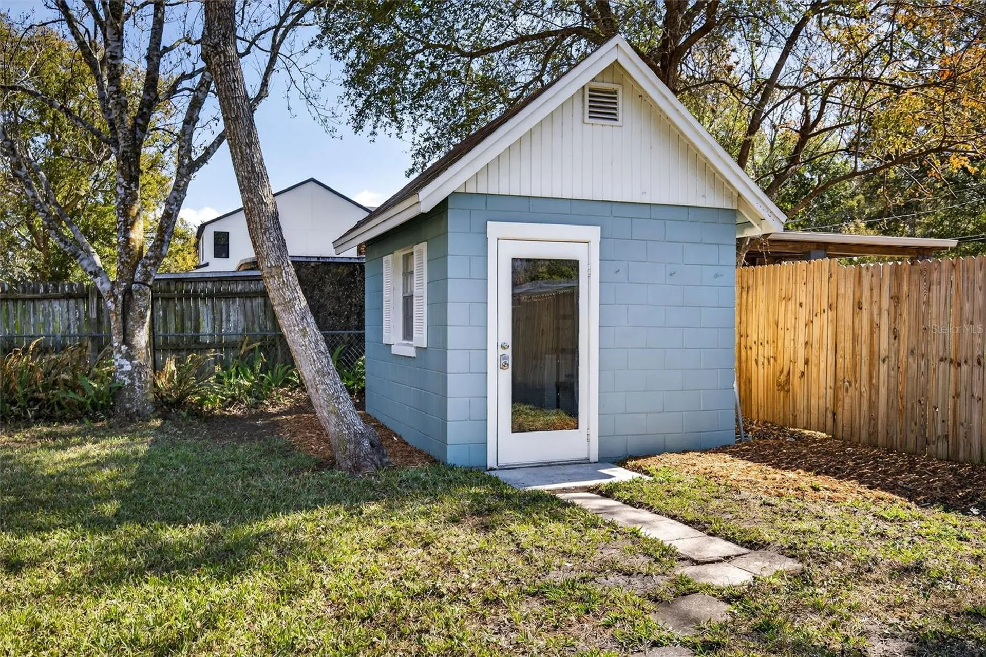 1943 Cloverlawn Avenue Orlando FL 32806