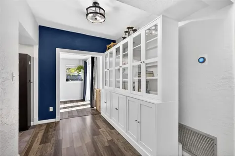 1943 Cloverlawn Avenue Orlando FL 32806