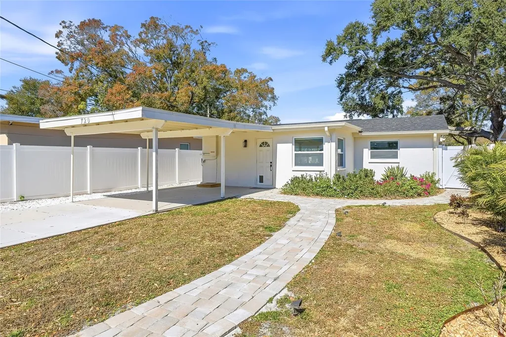 720 43rd Avenue N St Petersburg FL 33703