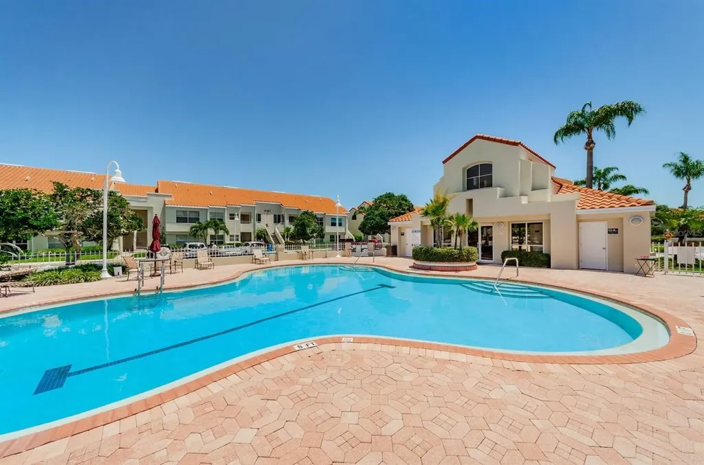 6151 Bahia Del Mar Boulevard St Petersburg FL 33715