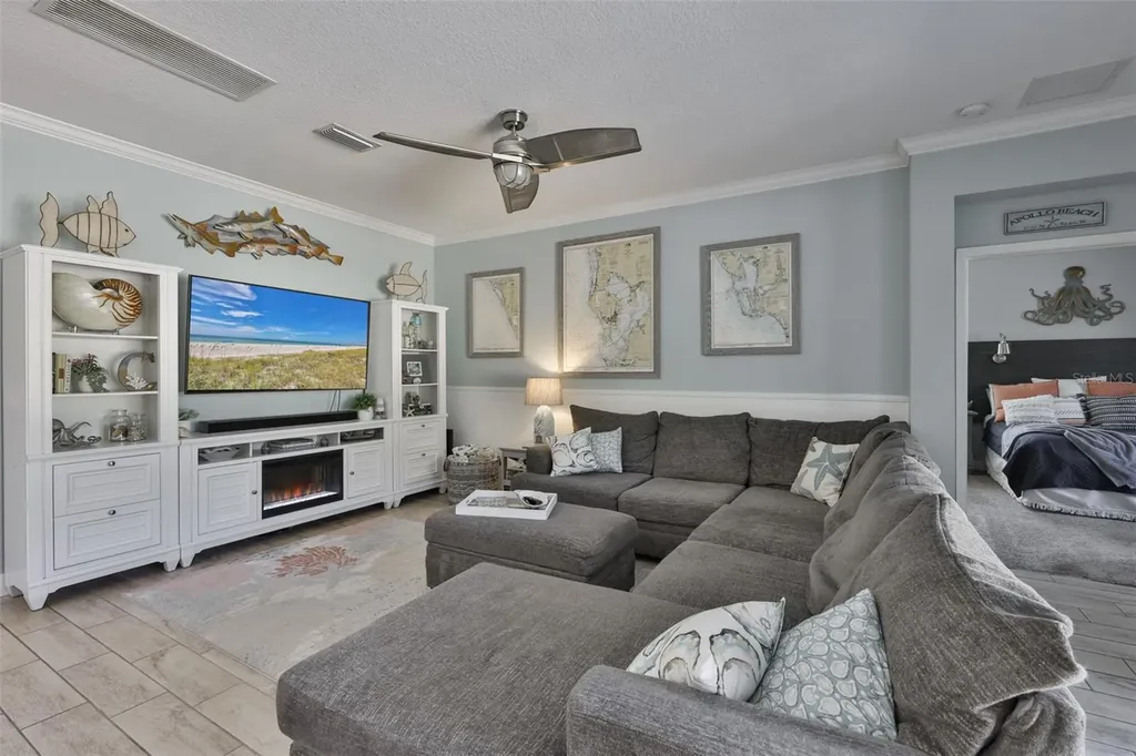 5227 Admiral Pointe Drive Apollo Beach FL 33572