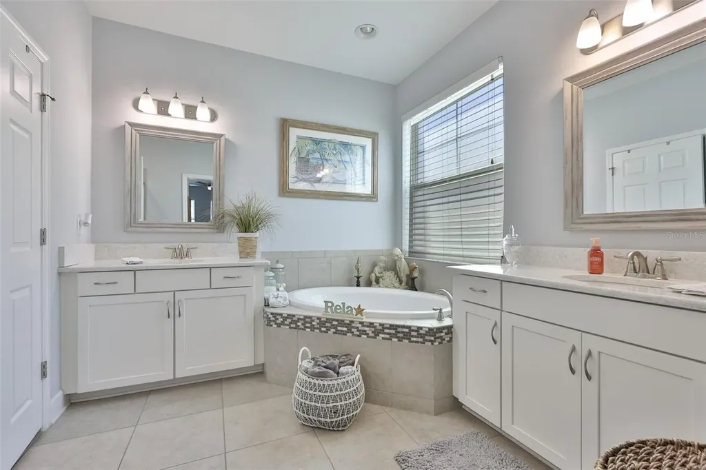 5227 Admiral Pointe Drive Apollo Beach FL 33572