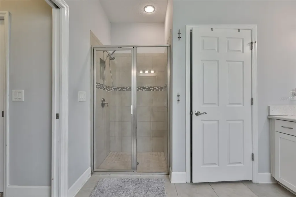 5227 Admiral Pointe Drive Apollo Beach FL 33572
