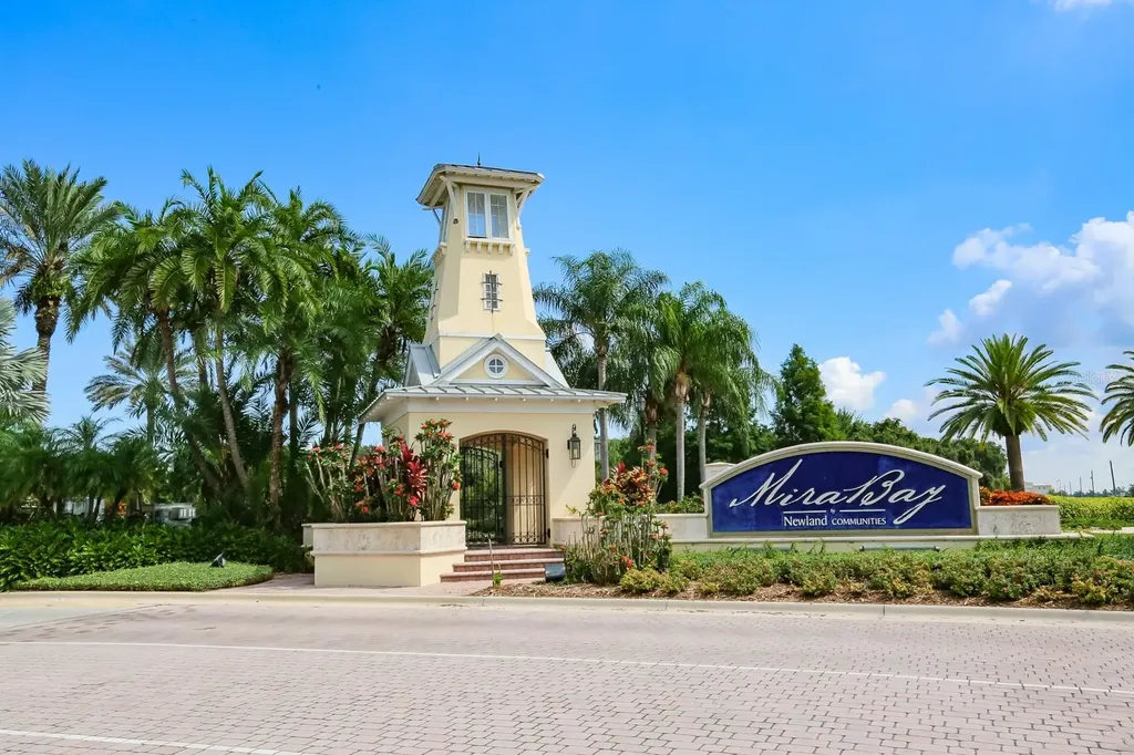 5227 Admiral Pointe Drive Apollo Beach FL 33572