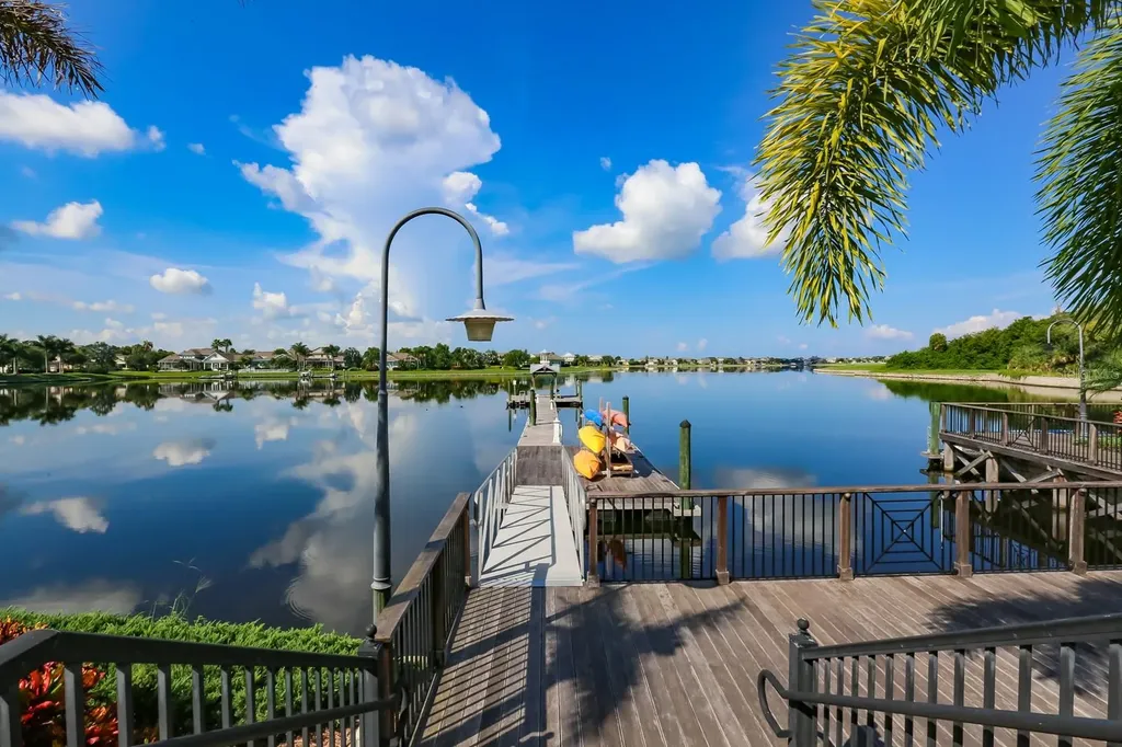 5227 Admiral Pointe Drive Apollo Beach FL 33572