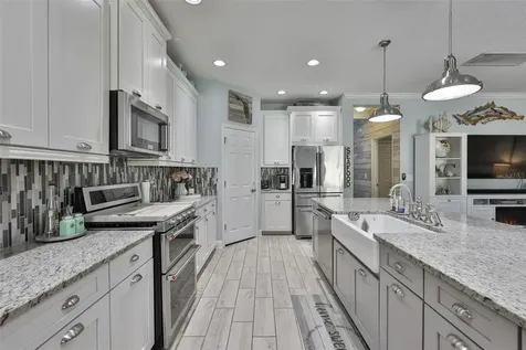 5227 Admiral Pointe Drive Apollo Beach FL 33572