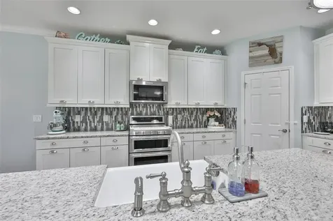 5227 Admiral Pointe Drive Apollo Beach FL 33572