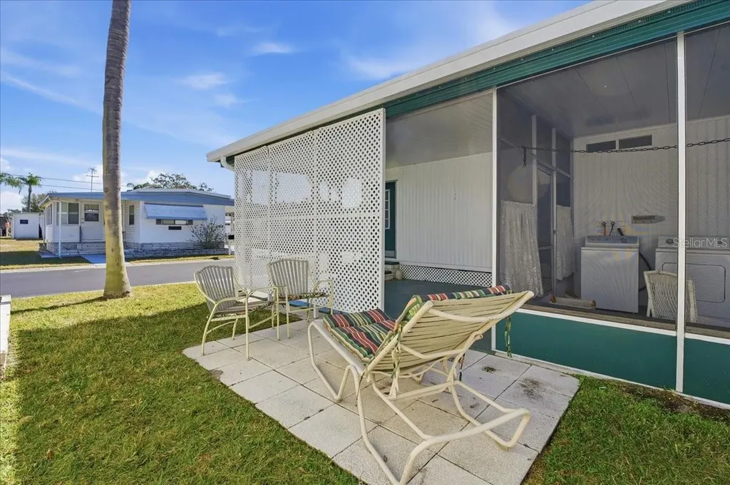 130 Patricia Avenue Dunedin FL 34698