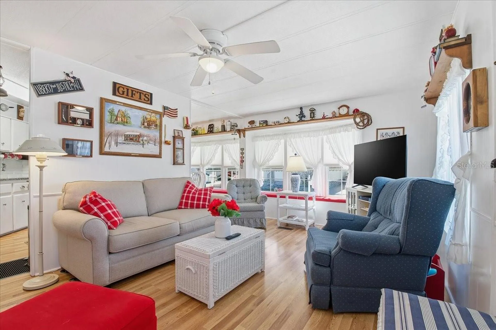 130 Patricia Avenue Dunedin FL 34698