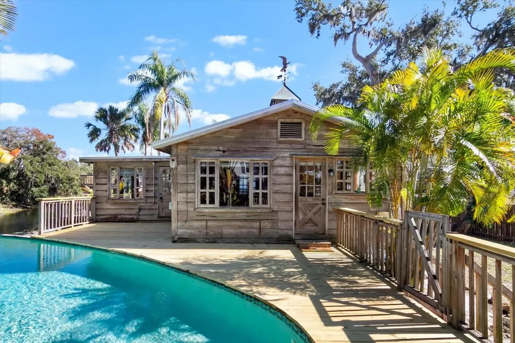 6631 Lincoln Road Bradenton FL 34203