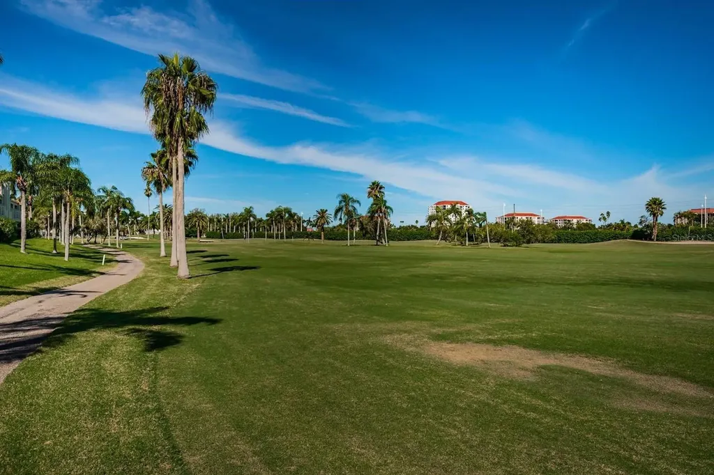 6151 Bahia Del Mar Boulevard St Petersburg FL 33715