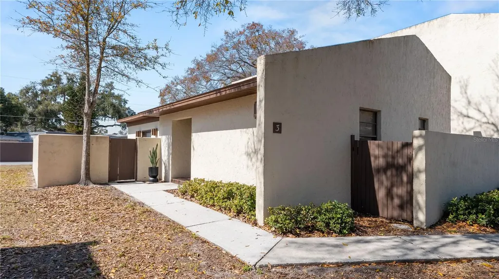 1880 N Crystal Lake Drive Lakeland FL 33801