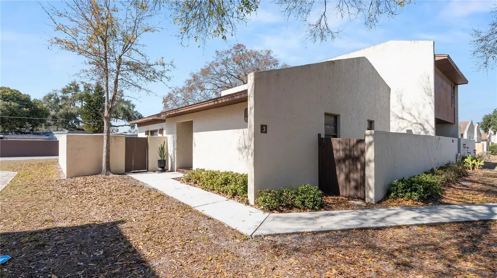 1880 N Crystal Lake Drive Lakeland FL 33801