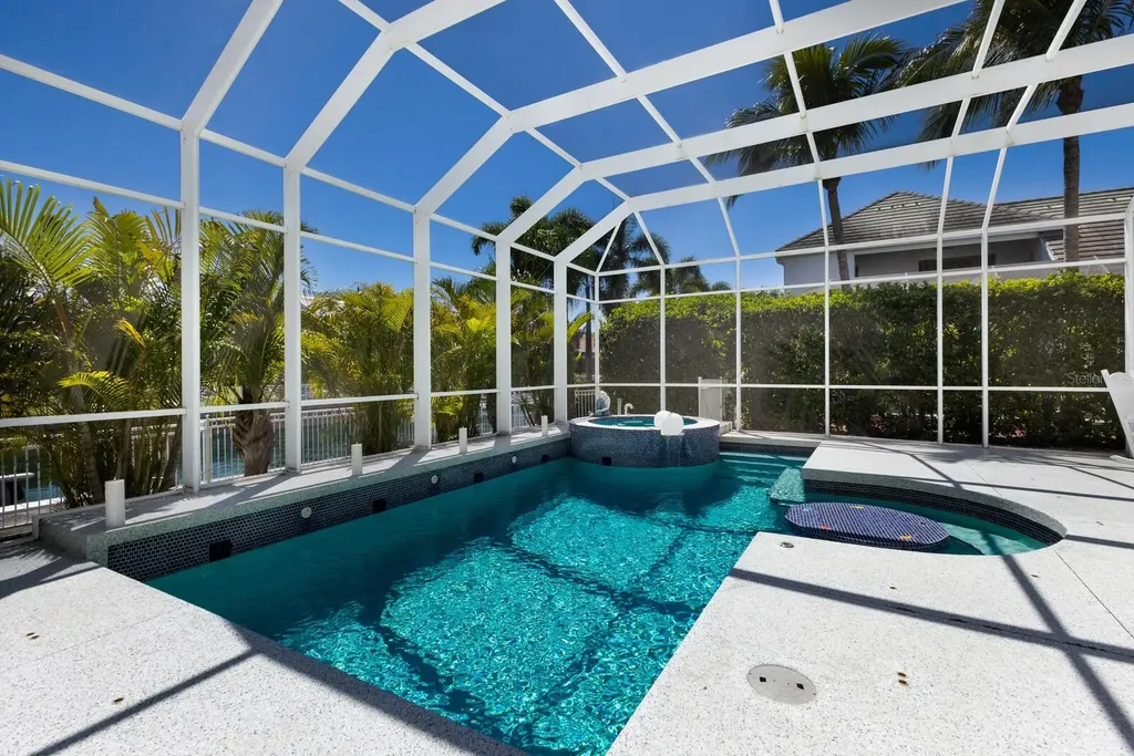 541 Fore Drive Bradenton FL 34208