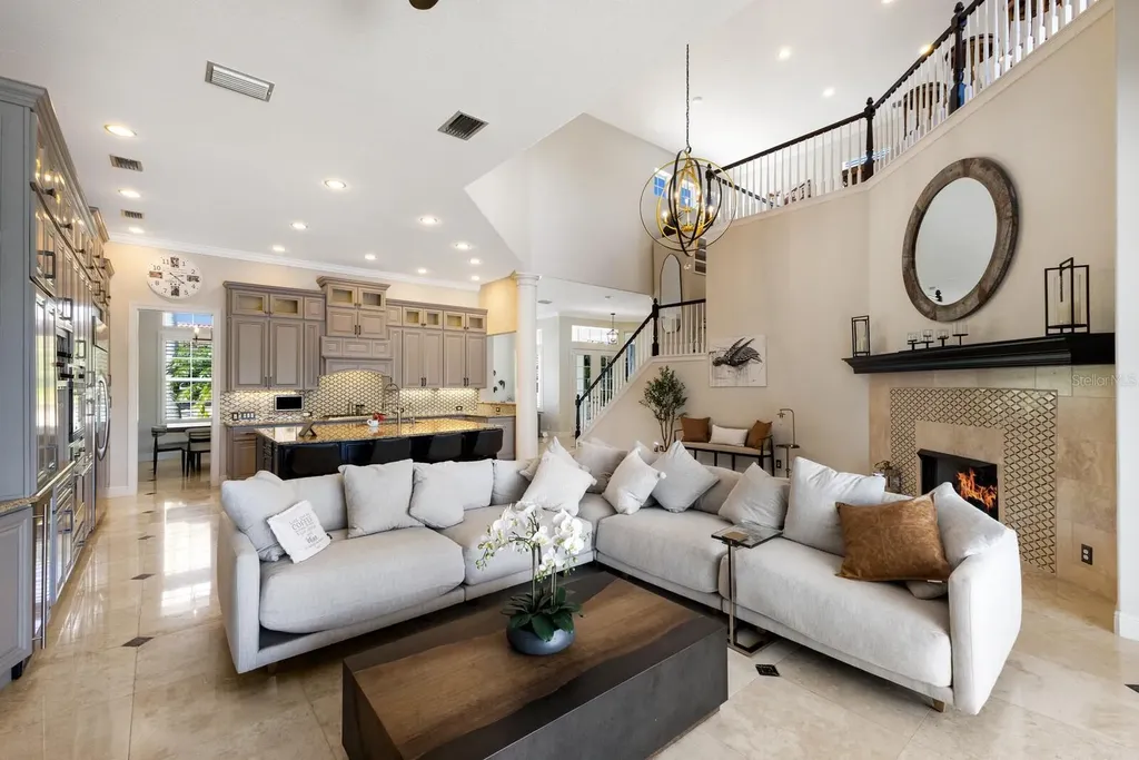 541 Fore Drive Bradenton FL 34208