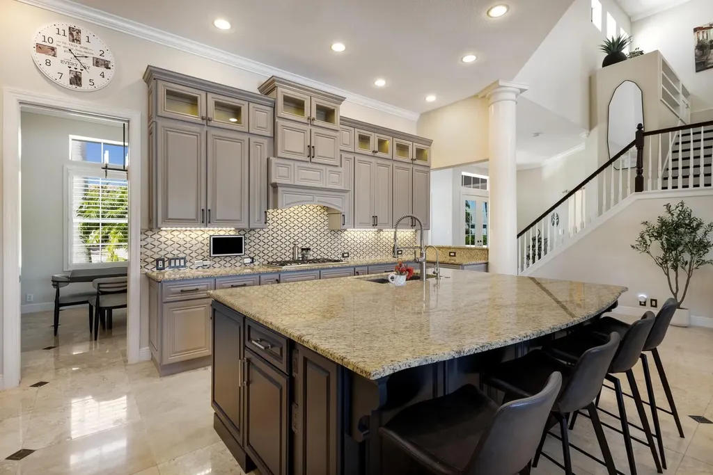 541 Fore Drive Bradenton FL 34208