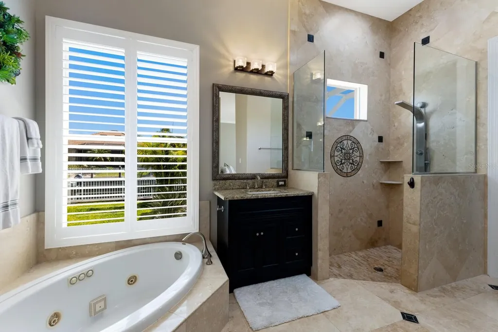 541 Fore Drive Bradenton FL 34208