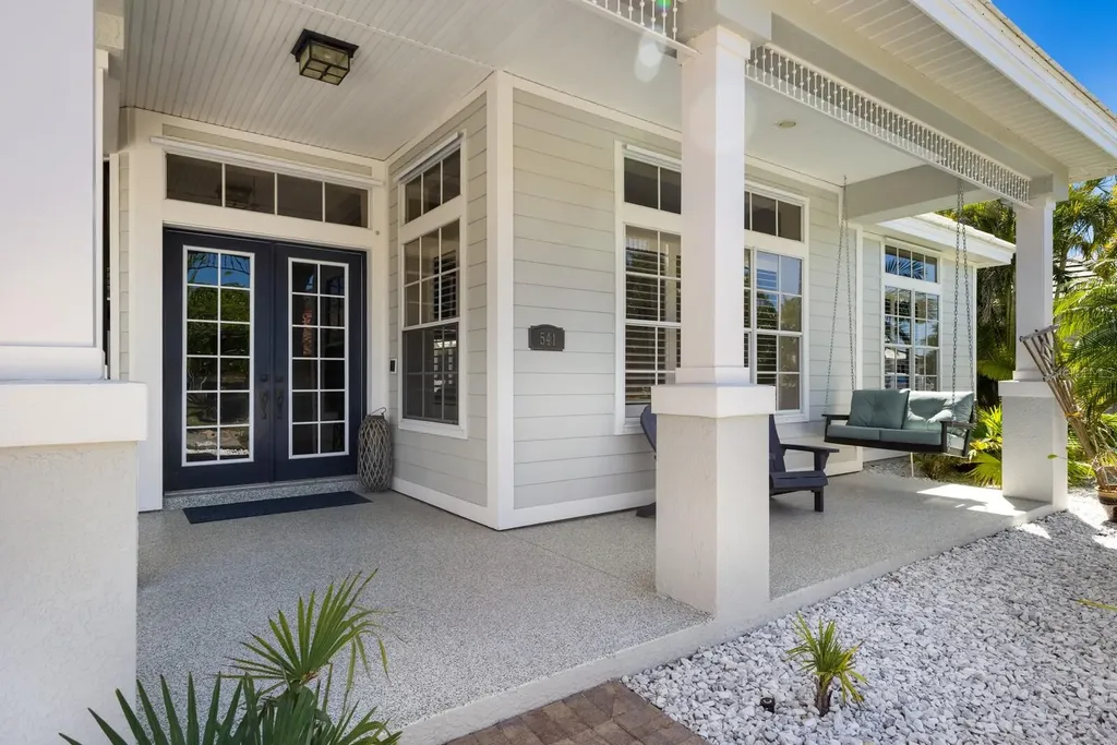 541 Fore Drive Bradenton FL 34208