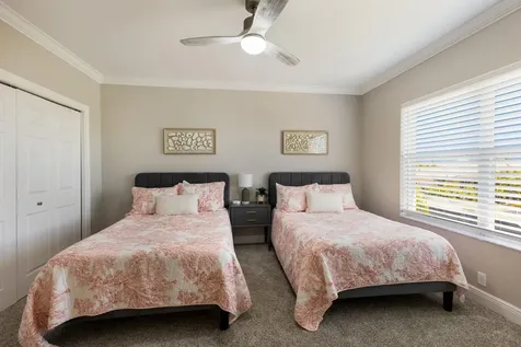 541 Fore Drive Bradenton FL 34208
