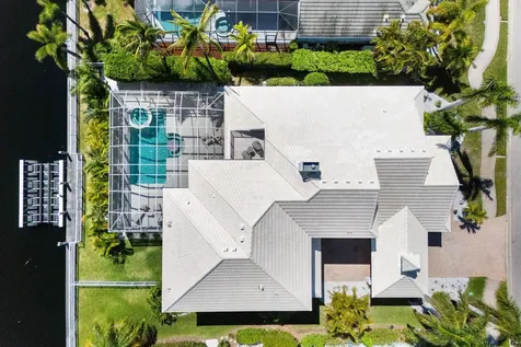 541 Fore Drive Bradenton FL 34208