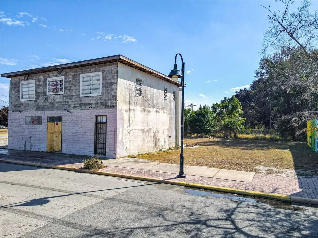 215 Lincoln Avenue Lake Wales FL 33853