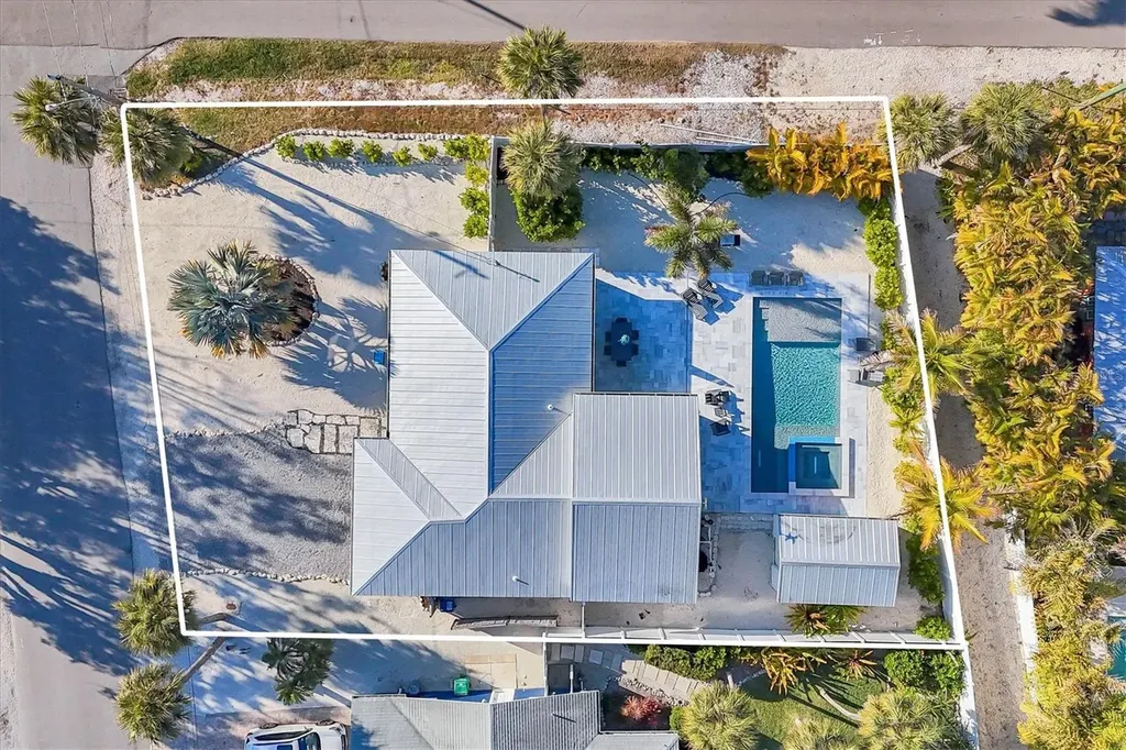 270 Gladiolus Street Anna Maria FL 34216