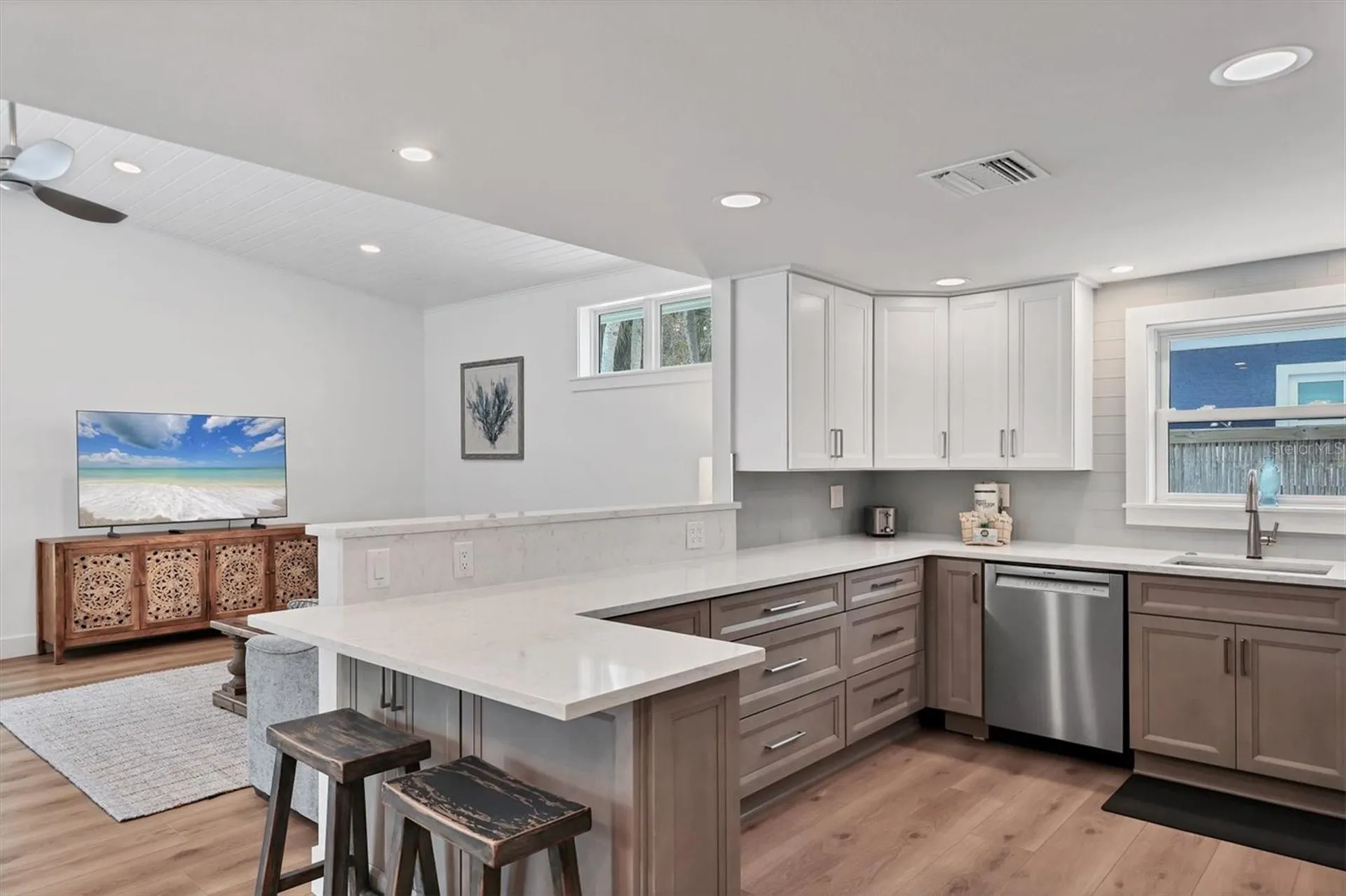 270 Gladiolus Street Anna Maria FL 34216