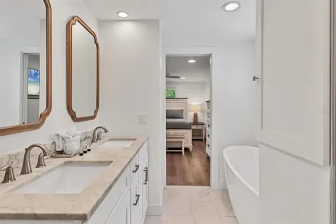 270 Gladiolus Street Anna Maria FL 34216