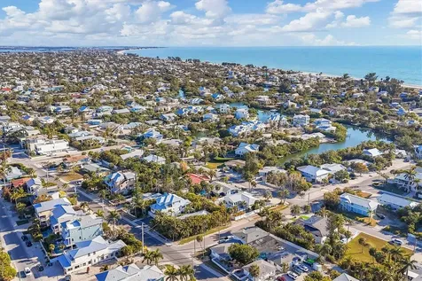 270 Gladiolus Street Anna Maria FL 34216