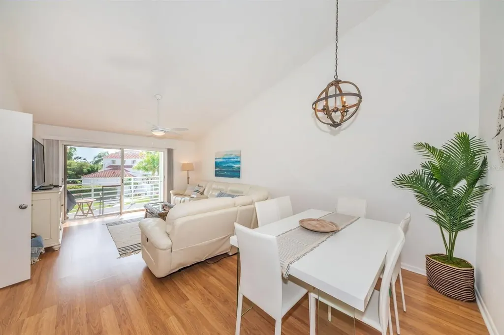 6059 Bahia Del Mar Boulevard St Petersburg FL 33715