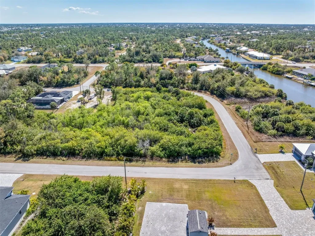 14303 Cando Avenue Port Charlotte FL 33981