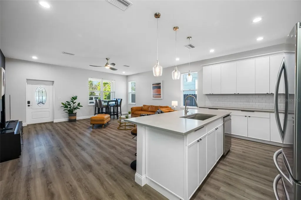 2144 43rd Terrace N St Petersburg FL 33714