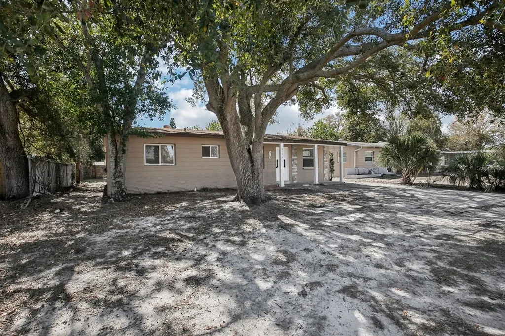 6896 78th Avenue N Pinellas Park FL 33781