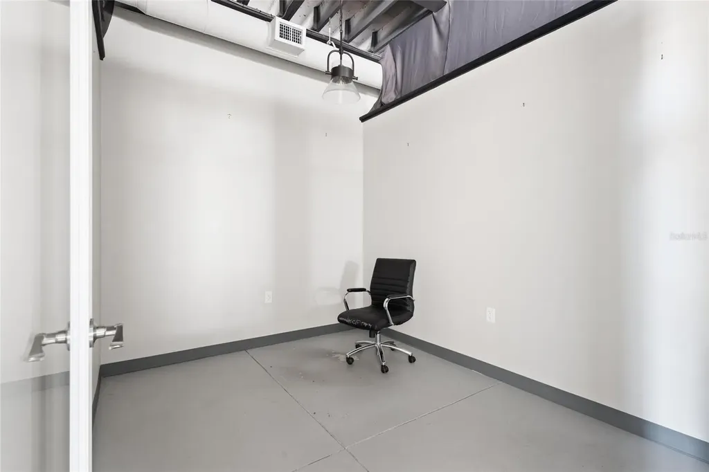229 E Lemon Street Tarpon Springs FL 34689