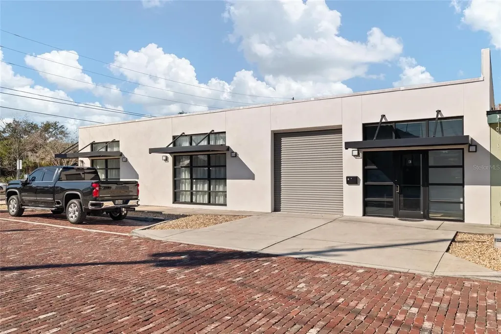 229 E Lemon Street Tarpon Springs FL 34689