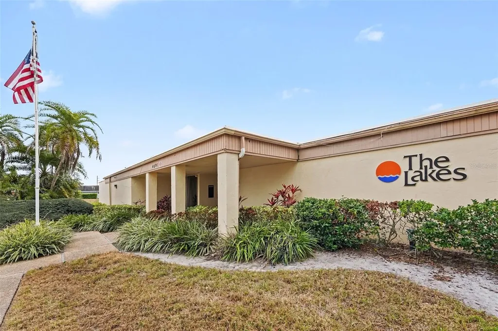 4800 Lake Villa Drive Clearwater FL 33762