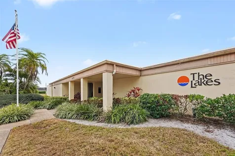 4800 Lake Villa Drive Clearwater FL 33762