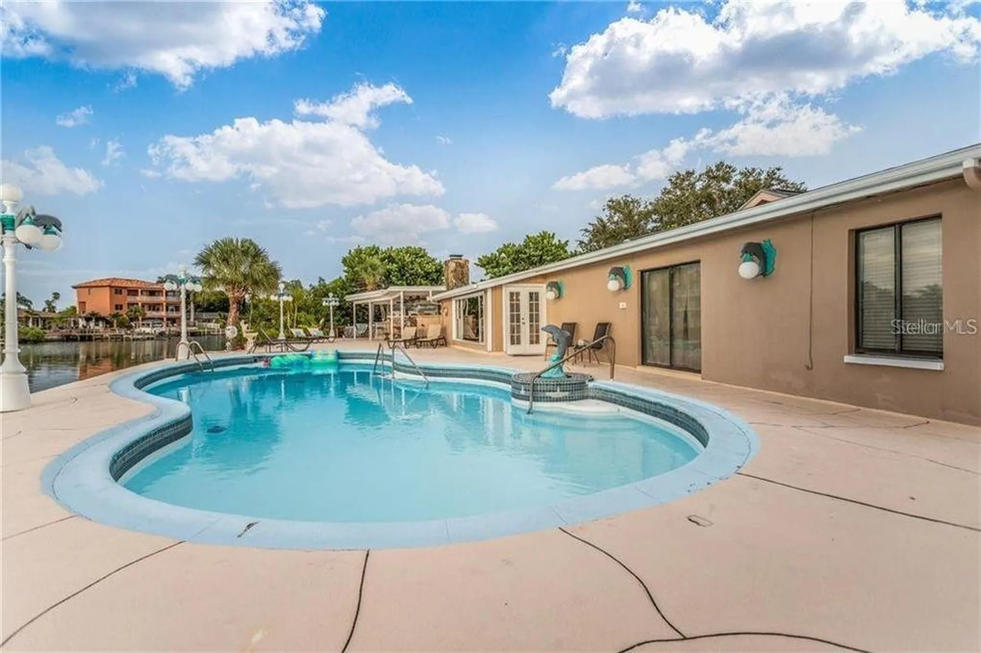 7985 4th Avenue S St Petersburg FL 33707