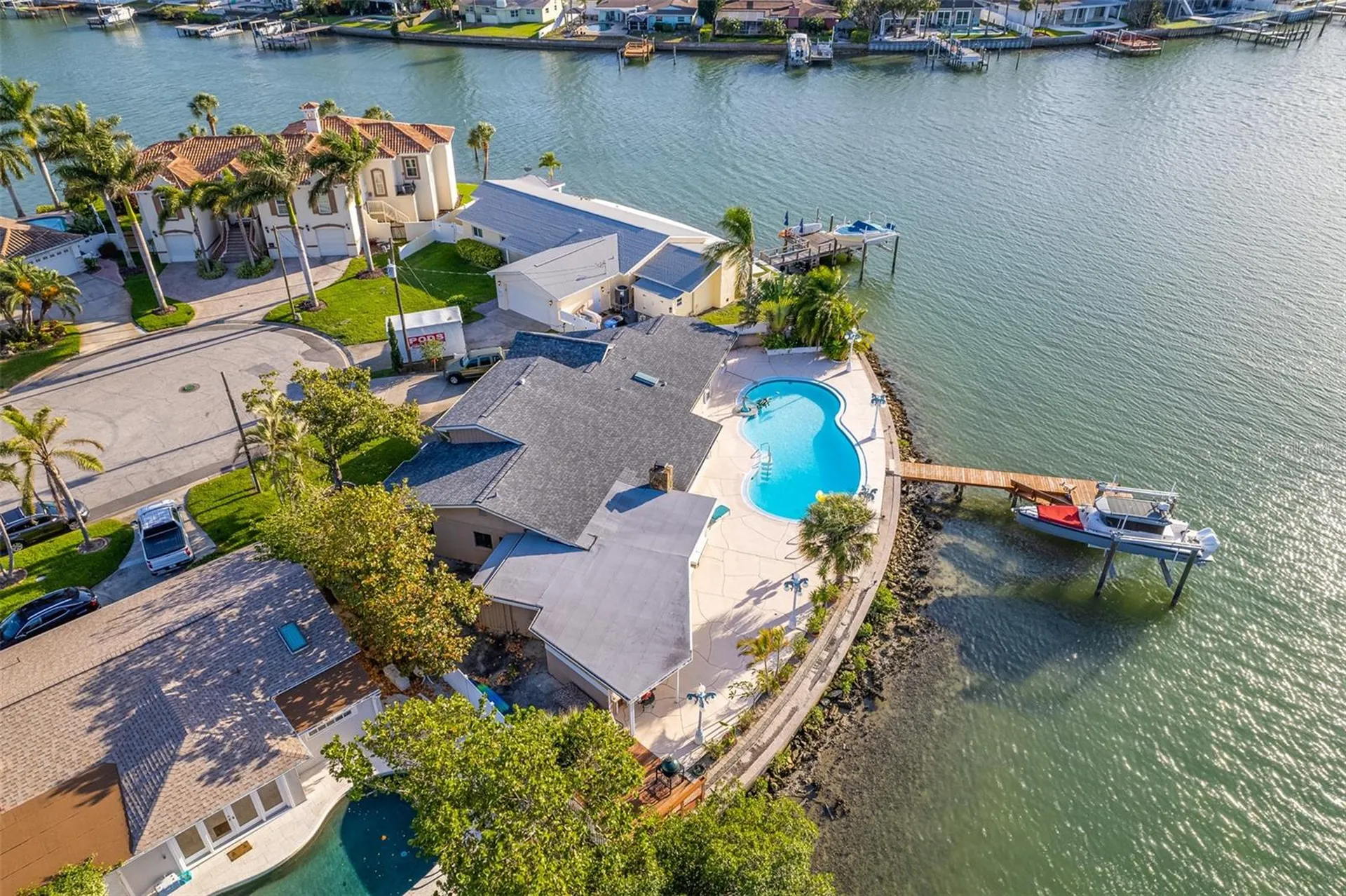 7985 4th Avenue S St Petersburg FL 33707