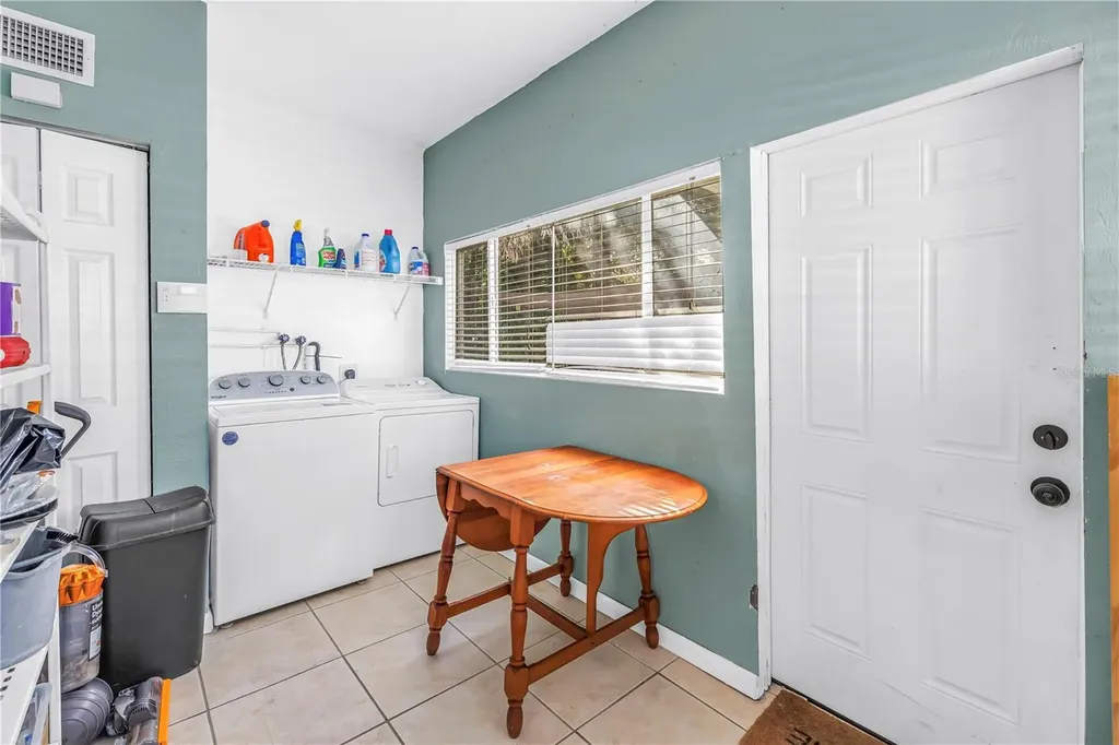 1726 2nd Avenue N St Petersburg FL 33713