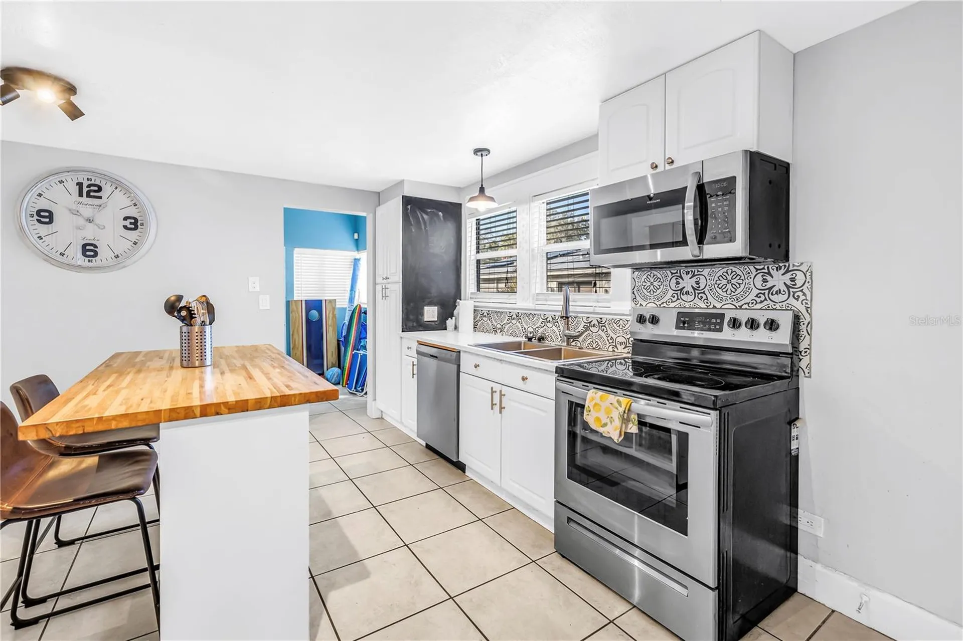 1726 2nd Avenue N St Petersburg FL 33713