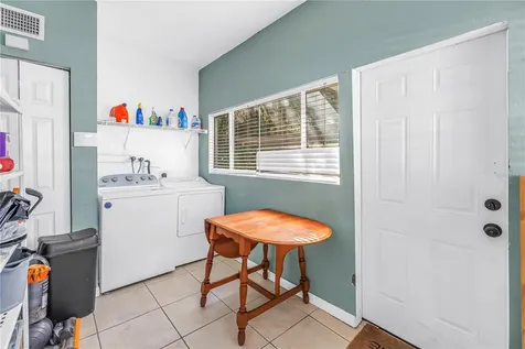 1726 2nd Avenue N St Petersburg FL 33713