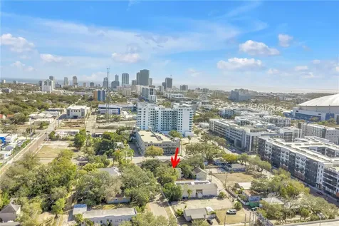 1726 2nd Avenue N St Petersburg FL 33713