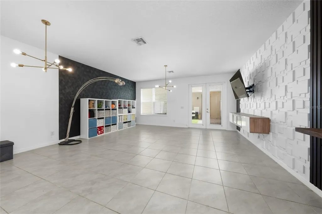 15659 Jungle Alley Winter Garden FL 34787