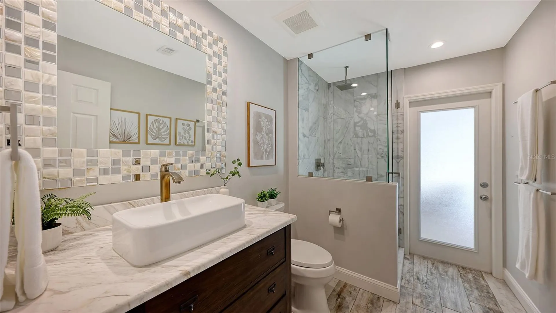 7937 Broadmoor Pines Boulevard Sarasota FL 34243