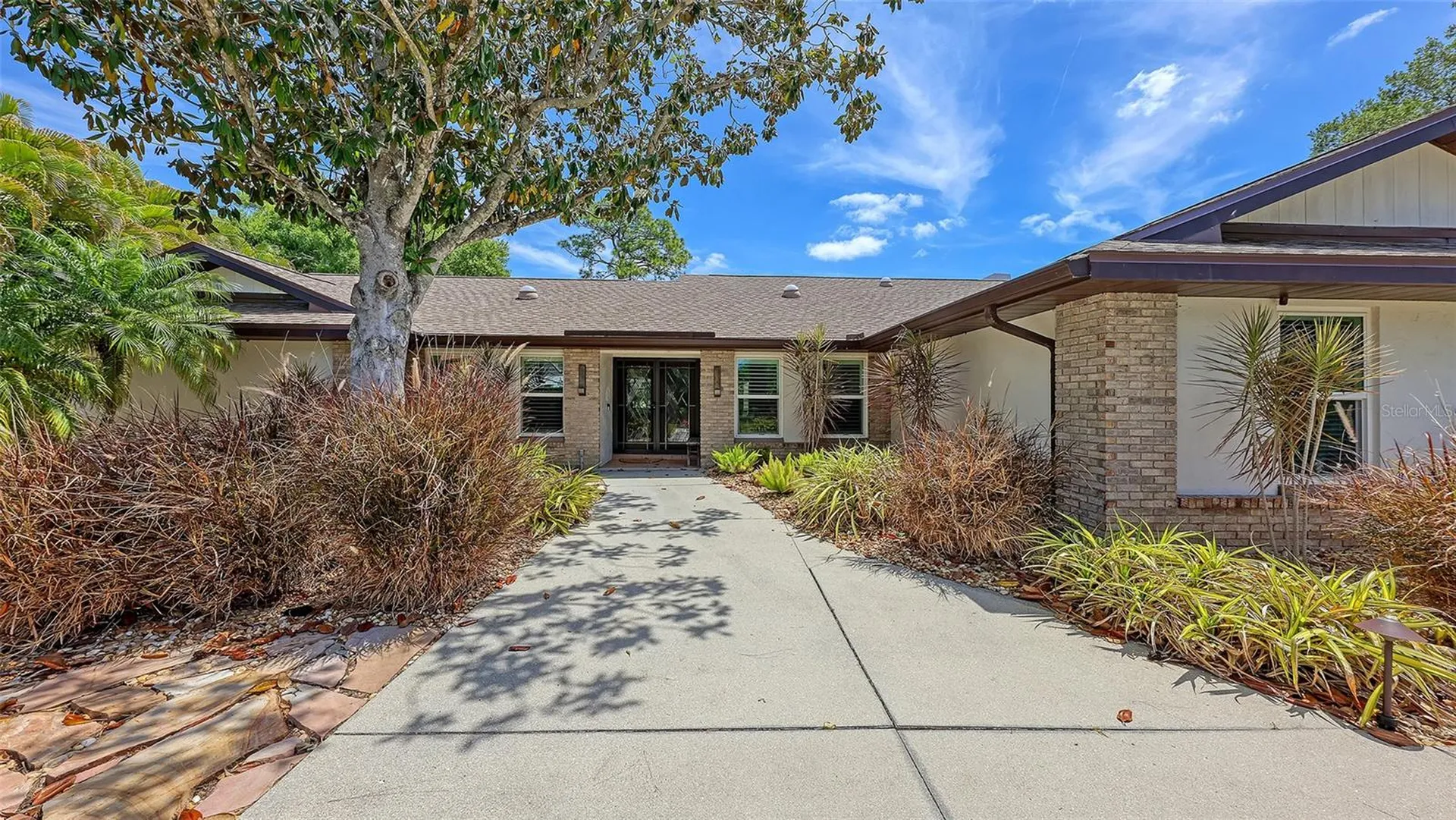 7937 Broadmoor Pines Boulevard Sarasota FL 34243