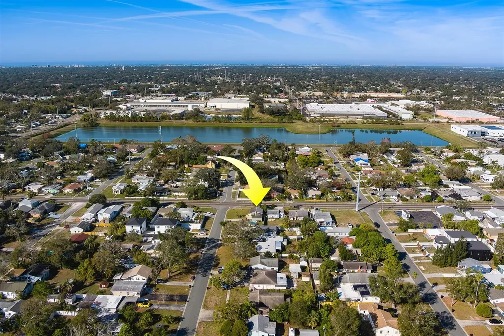 2749 16th Avenue N St Petersburg FL 33713