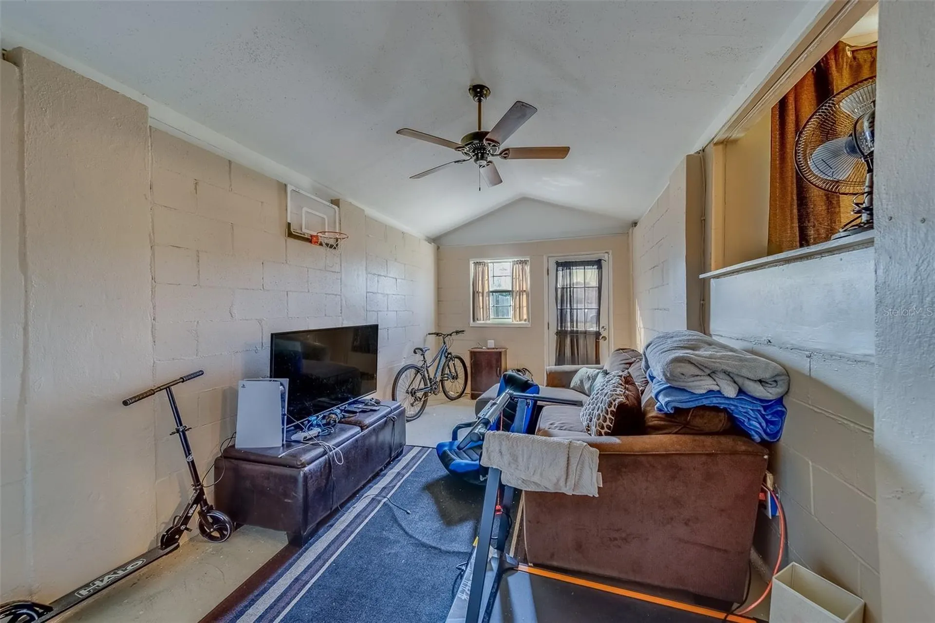2749 16th Avenue N St Petersburg FL 33713